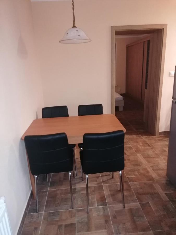 Appartamento Apartmán Žilina Esterno foto